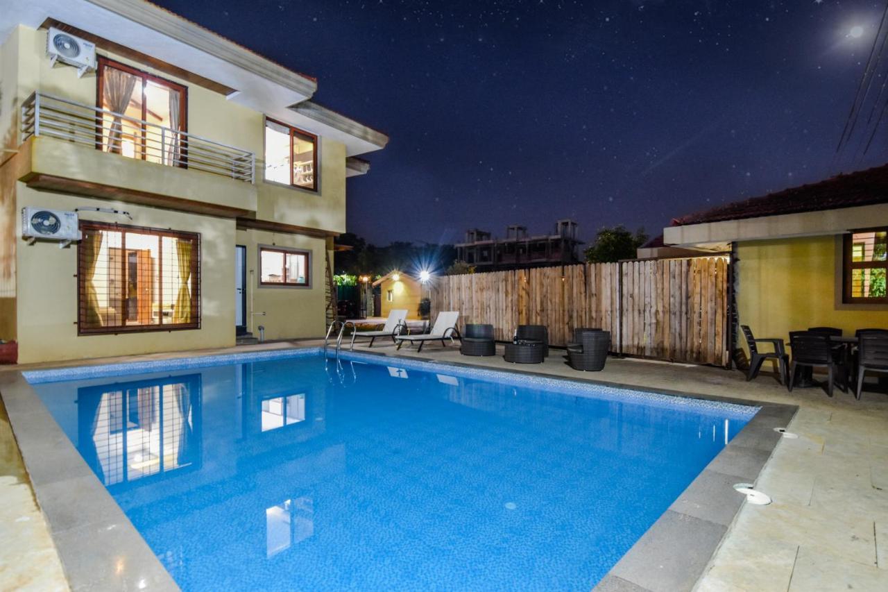 Lifeline Villas - Luxurious Taraangan 4 Mountain View Villa With Biggest Pool And Huge Open Area Lonavala Kültér fotó