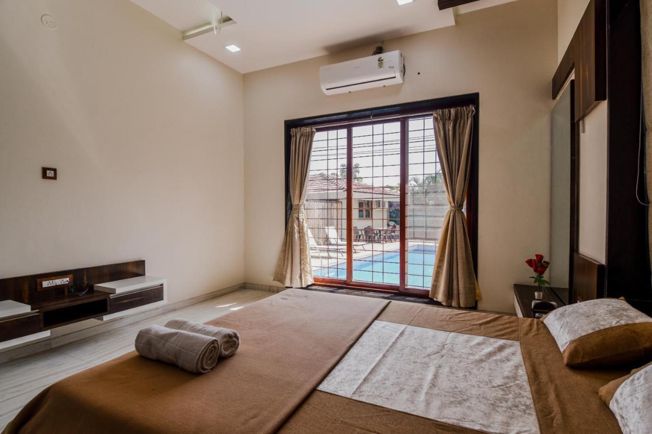 Lifeline Villas - Luxurious Taraangan 4 Mountain View Villa With Biggest Pool And Huge Open Area Lonavala Kültér fotó