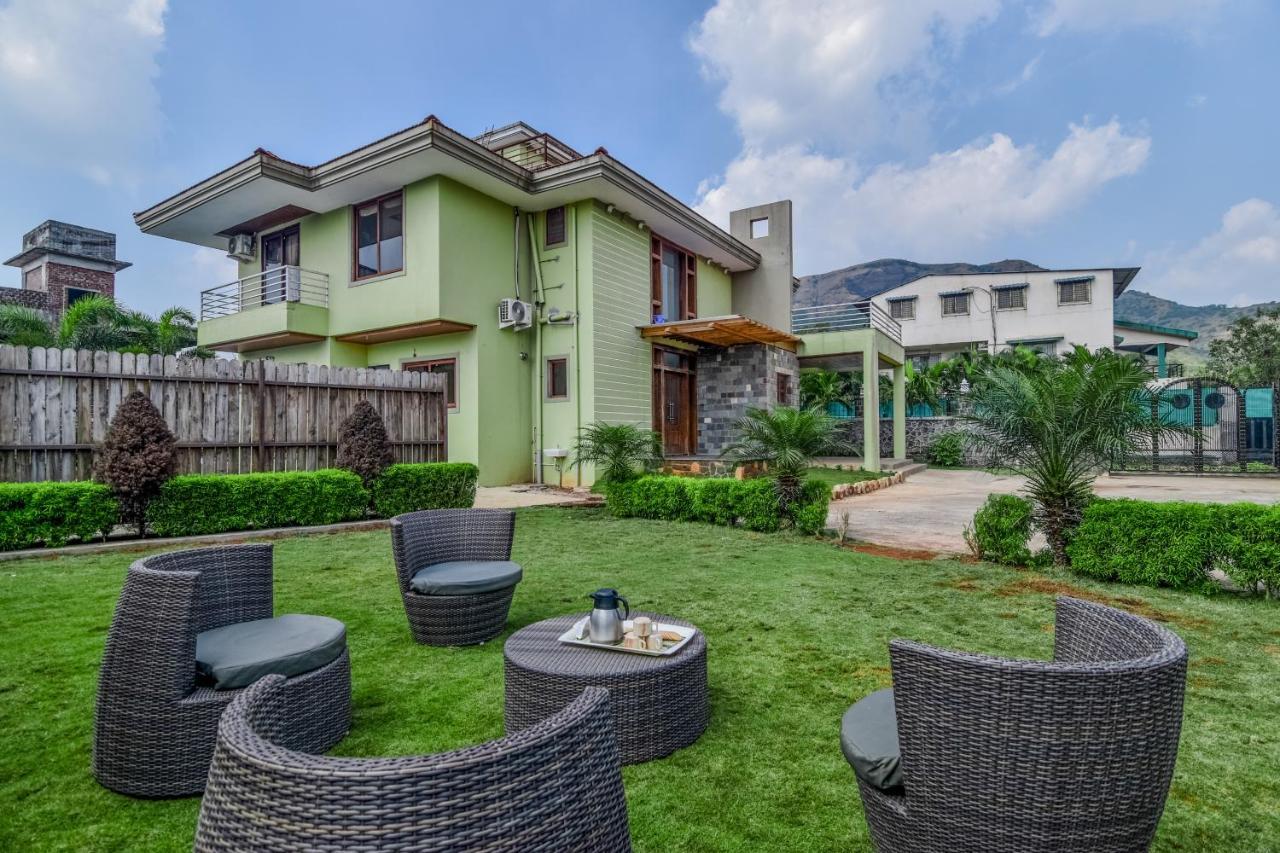 Lifeline Villas - Luxurious Taraangan 4 Mountain View Villa With Biggest Pool And Huge Open Area Lonavala Kültér fotó