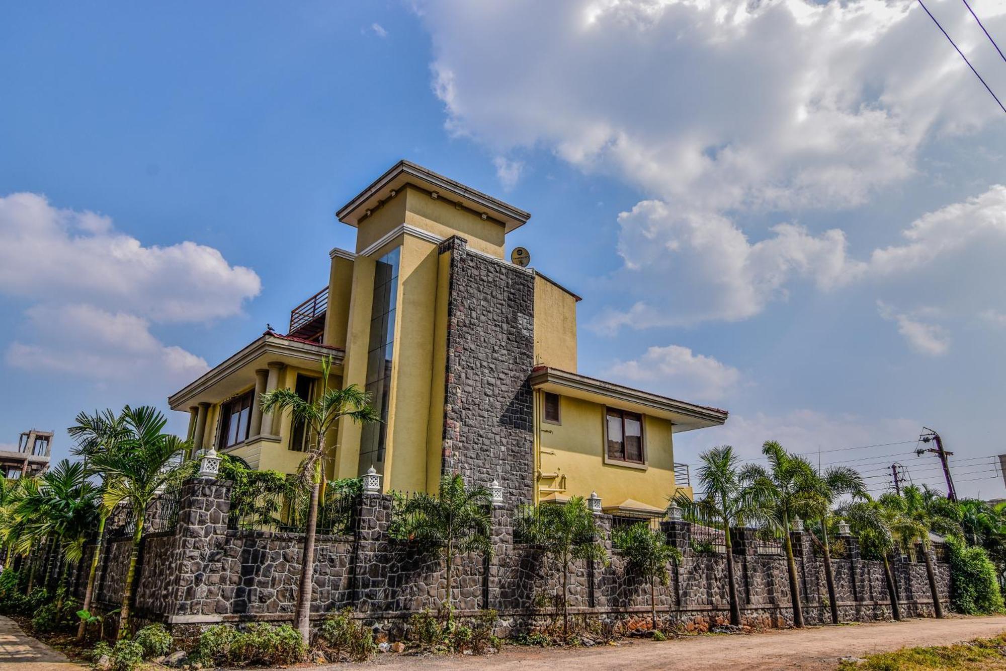 Lifeline Villas - Luxurious Taraangan 4 Mountain View Villa With Biggest Pool And Huge Open Area Lonavala Kültér fotó